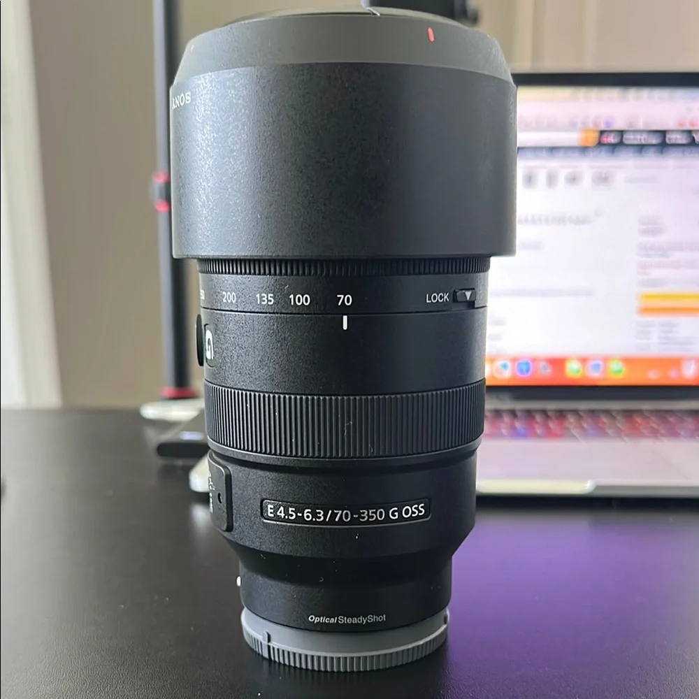 Sony Alpha 70-350mm F4.5-6.3 G OSS Super-Telephoto APS-C Lens Black Camera Lens